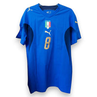 Fronte maglia Italia Home 2006 Player Issued numero 8 Gattuso – scudo FIGC 3 stelle – Puma – FIFA World Cup Germany 2006