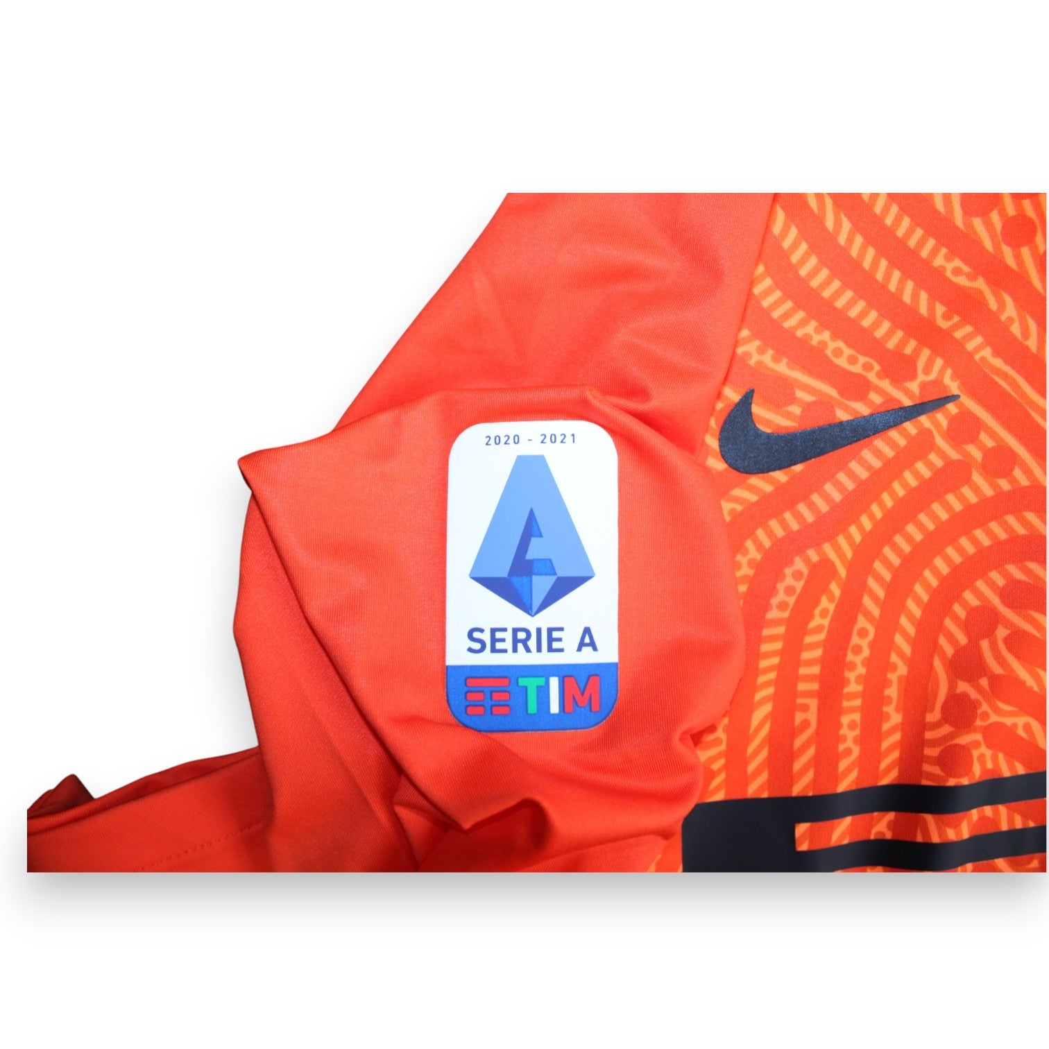 Dettaglio patch Serie A TIM 2020-2021 maglia Inter Portiere Player Issued Handanović – Nike Dri-FIT arancione