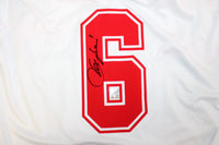 Dettaglio autografo originale Franco Baresi replica maglia Milan Away 1988-89 – firma in nero su numero 6