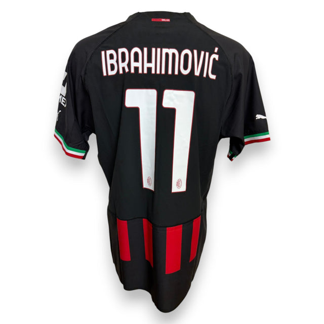 Retro maglia AC Milan Home 2022-23 Zlatan Ibrahimović numero 11 – Store versione Authentic Puma – scritta Sempre Milan