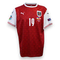 Fronte maglia Austria Home UEFA Euro 2020 Player Issued – Puma – scudo ÖFB – patch partita Ucraina vs Austria 21 Juni 2021 National Arena Bukarest