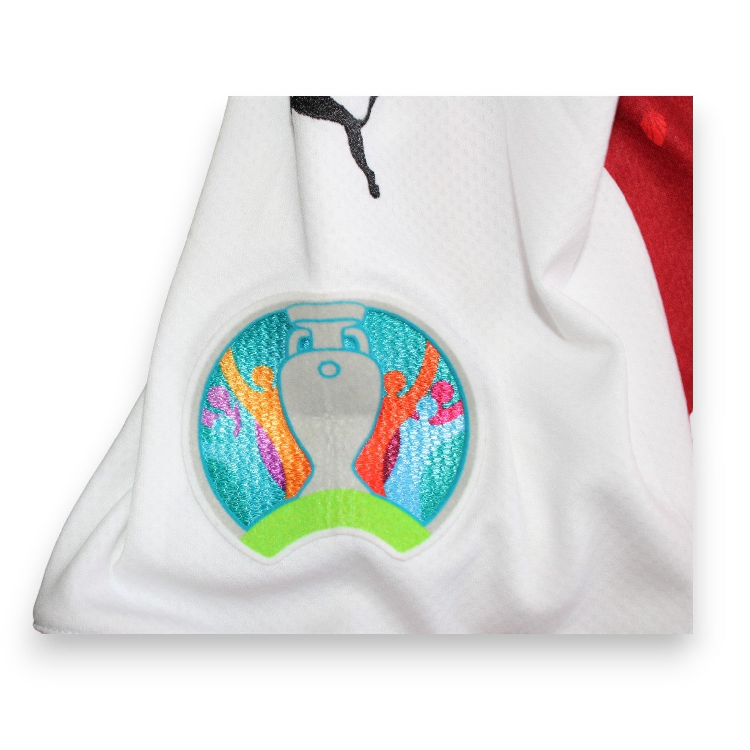 Patch ufficiale UEFA Euro 2020 ricamata maglia Austria Home Player Issued Sasa Kalajdžić – Puma