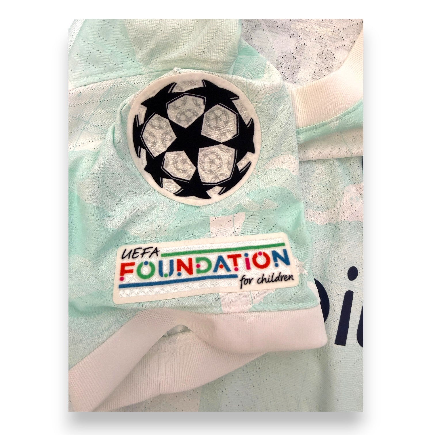 Patch Champions League e UEFA Foundation for Children – maglia Inter Lautaro Martinez 2022-23