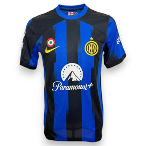 Maglia FC Internazionale Home 2024-25 fronte – Nike – Paramount+ – patch scudetto – Lautaro Martínez N.10