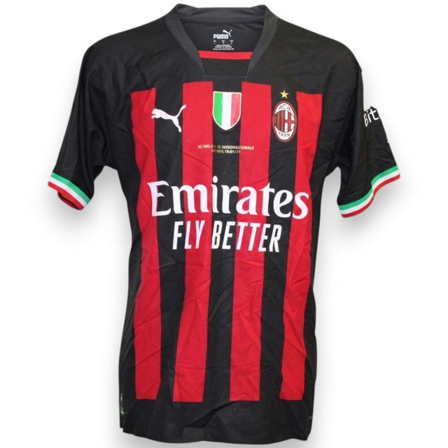 Maglia AC Milan Home 2022-23 Player Issued Marko Lazetic numero 22 – Puma Emirates – patch EA Sports Supercup – taglia L