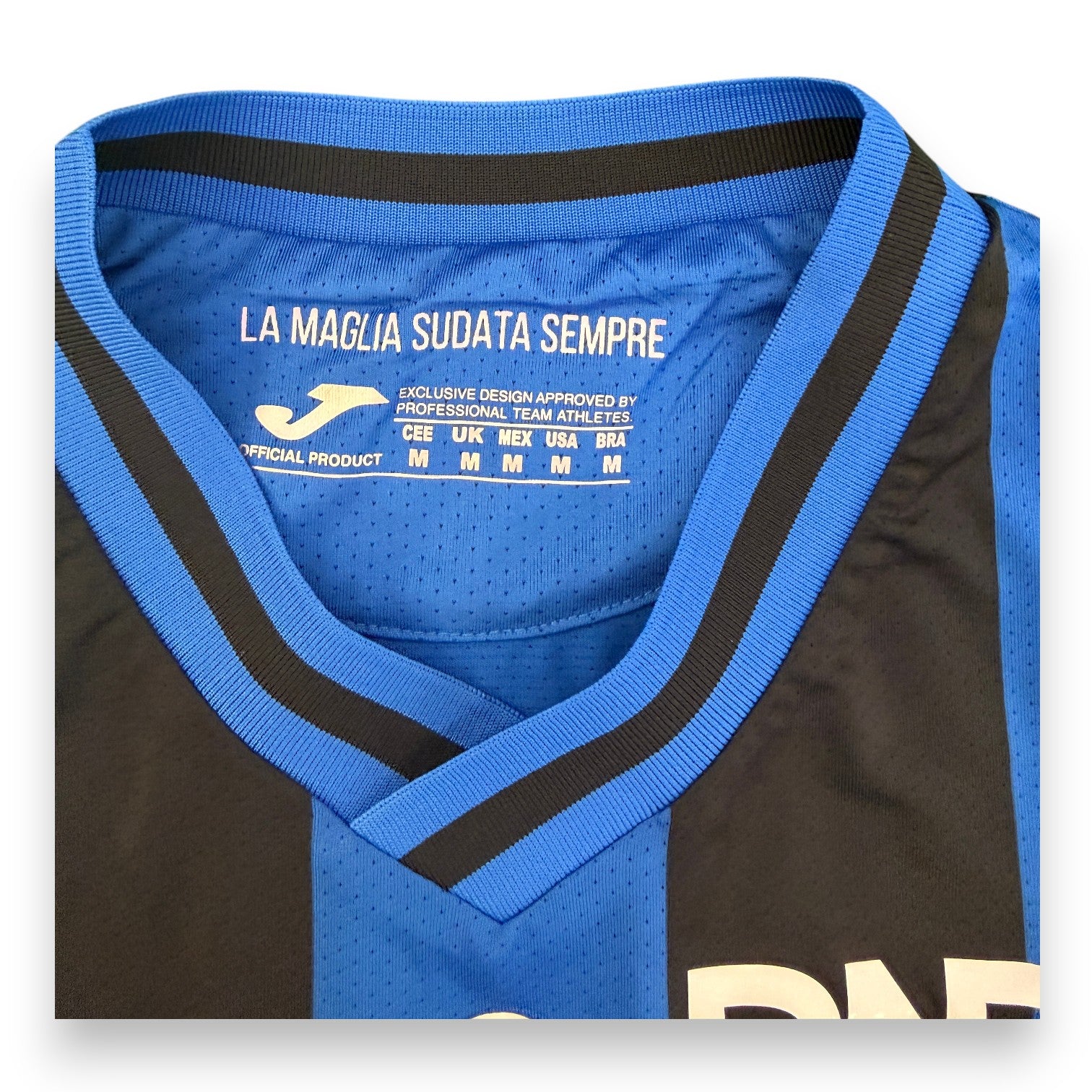 Dettaglio etichetta taglia M maglia Atalanta BC Home 2022-23 Store Lookman – Joma Official Product