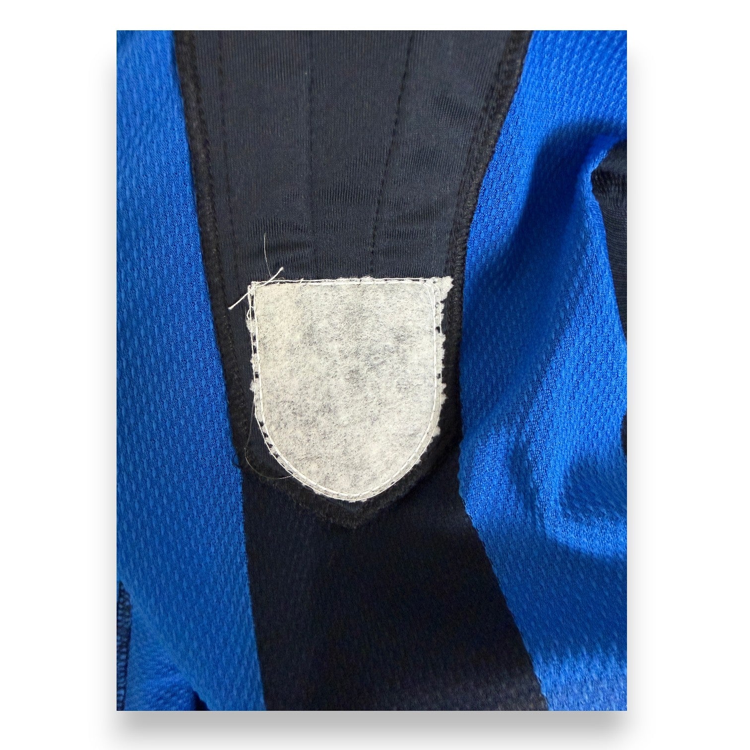 Dettaglio interno maglia Inter Player Issued 2007-08 Materazzi – tasca porta-cappellino cucita – finitura professionale Nike