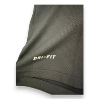 Dettaglio logo Dri-Fit e tessuto traforato maglia Barcelona 2011-12 Nike Player Issued