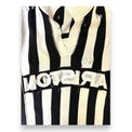 Dettaglio fronte maglia Juventus Home 1985-86 Kappa Ariston – colletto a V panna con bottone – fornitura squadra vintage