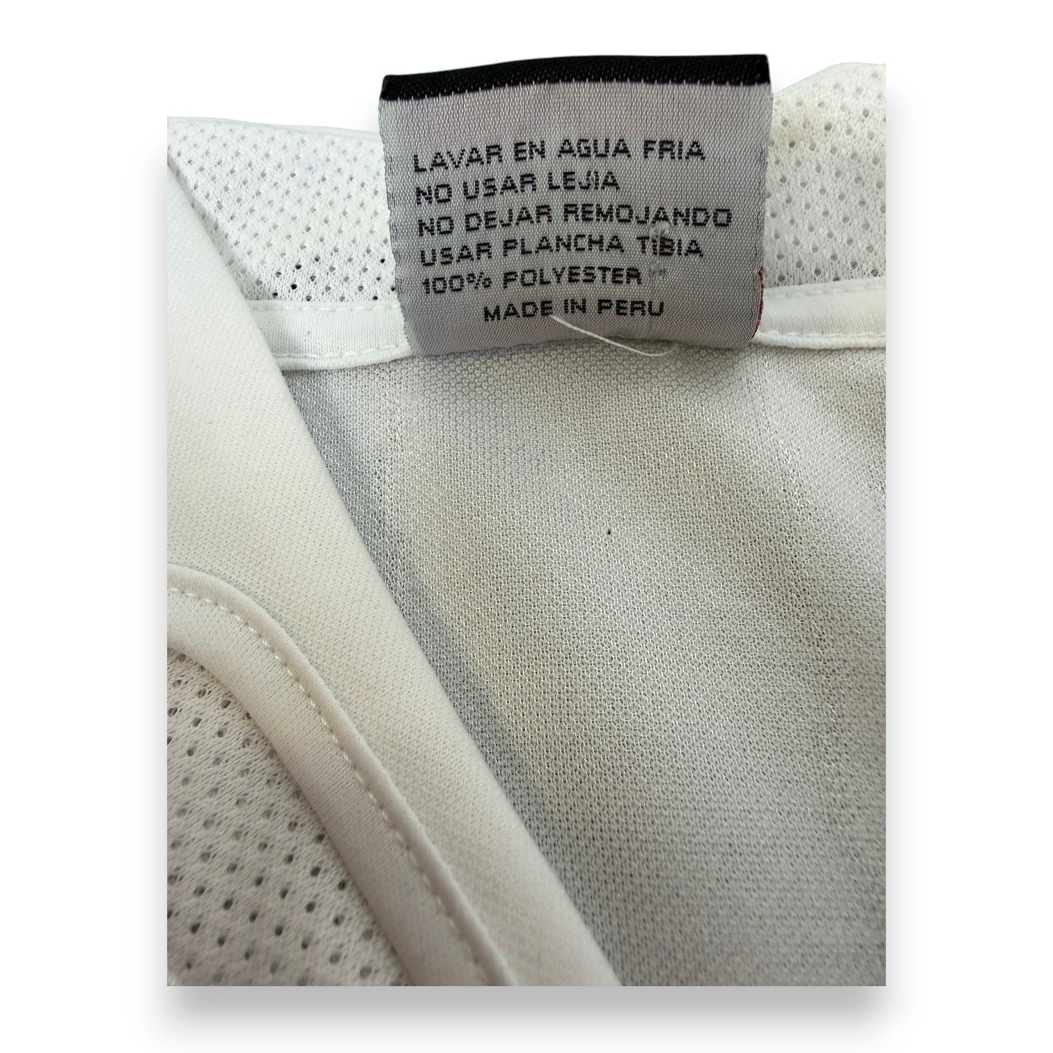 Etichetta lavaggio maglia Perù Walon 2000-02 – 100% poliestere – Made in Peru