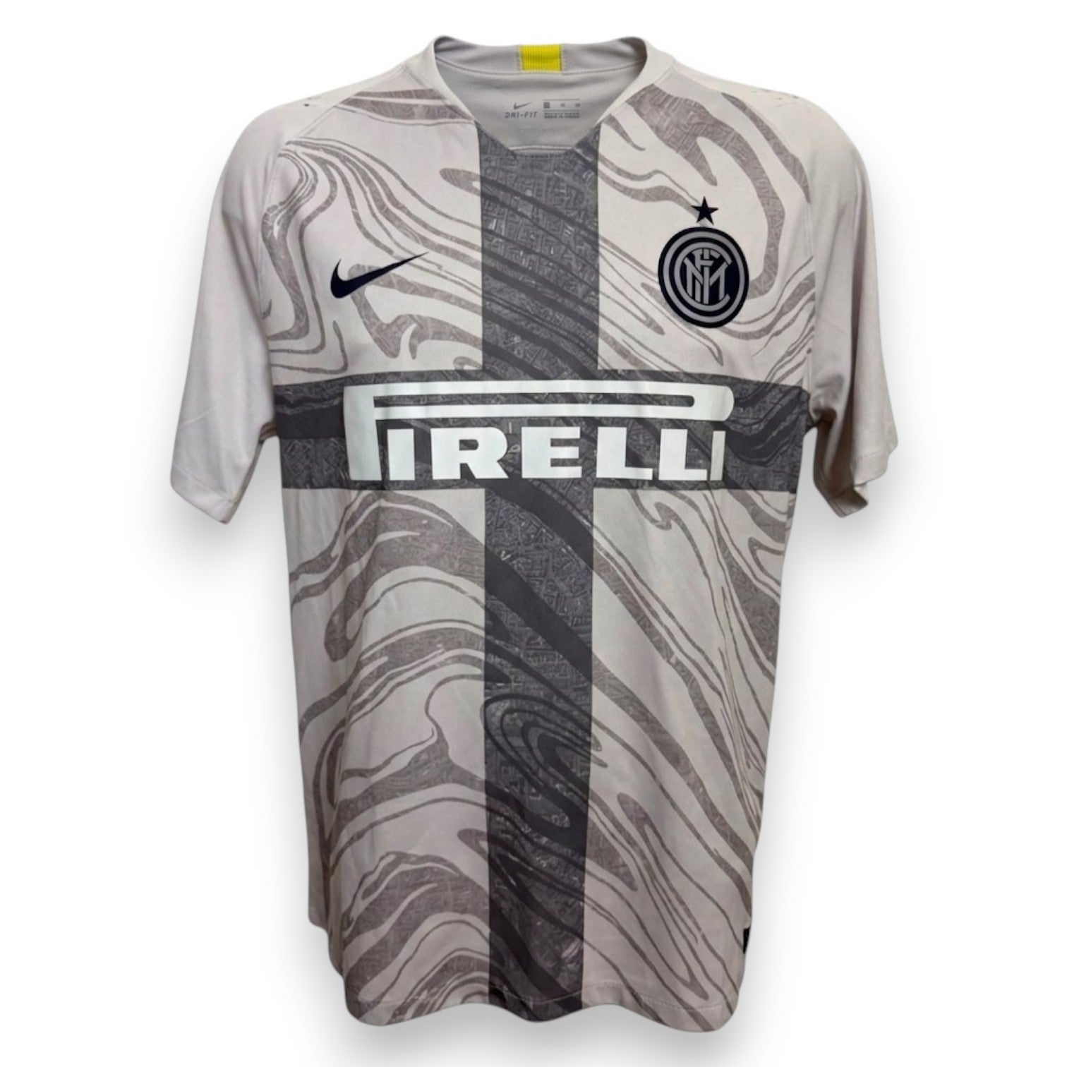 インテル·ミラノ16/17 アウェイ ユニフォーム #14 NAINGGOLAN Inter Third Jersey 2018/19 Nainggolan No. 14 Nike Store | MTM