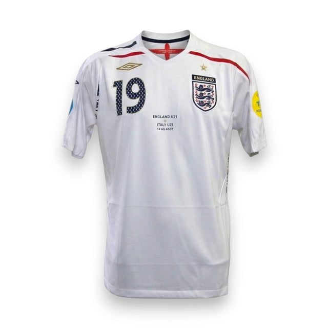 Maglia Inghilterra U21 Home 2007 Player Issued Matt Derbyshire numero 19 – Umbro – England U21 v Italy U21 14-06-2007 – condizioni Excellent