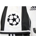 Dettaglio patch UEFA Champions League pallone stellato maglia Juventus 2016-17 Player Issued – Adidas – finale Cardiff