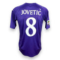 Retro maglia Fiorentina 2012-13 numero 8 Jovetic Player Issued – nameset ufficiale bianco – patch Serie A TIM