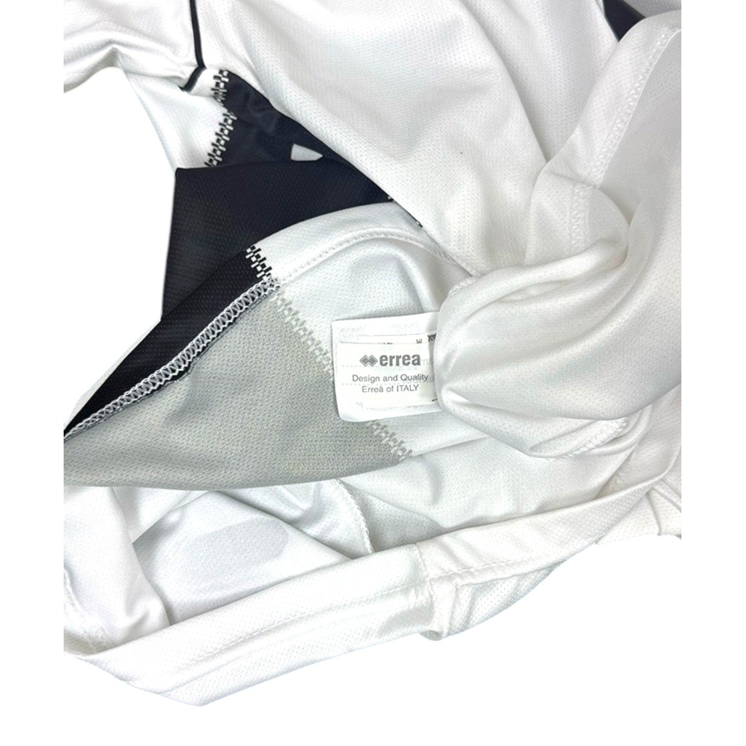 Etichetta interna Erreà Design and Quality – Erreà of Italy – maglia Parma Home 2011-12 Player Issued – produzione italiana