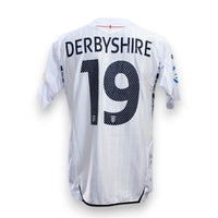 Retro maglia Inghilterra U21 2007 numero 19 Derbyshire Player Issued – nameset ufficiale Umbro – cimelio Europeo Under-21