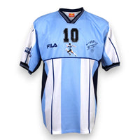 Maglia Argentina commemorativa Homenaje a Diego Maradona – Open Sports – N.10 – autografo stampato fronte – taglia XL – condizioni Excellent