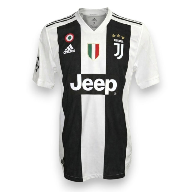 Maglia Juventus Home 2018-19 Player Issued Cristiano Ronaldo numero 7 – Adidas Climachill – sponsor Jeep – patch UCL e Scudetto