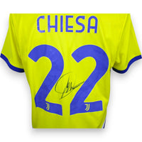Autografo originale Federico Chiesa maglia Juventus Third 2021-22 – firma in pennarello nero su numero 22 – cimelio autentico