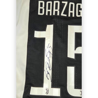 Dettaglio autografo originale Andrea Barzagli maglia Juventus 2017-18 Player Issued – firma su numero 15 – cimelio autentico