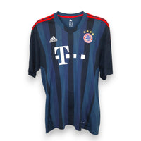 Maglia Bayern Monaco Third Champions League 2013/14 Adidas climacool strisce blu navy nero righine rosse sponsor Deutsche Telekom stemma FC Bayern München tre stelle dorate – taglia 2XL Made in Thailand