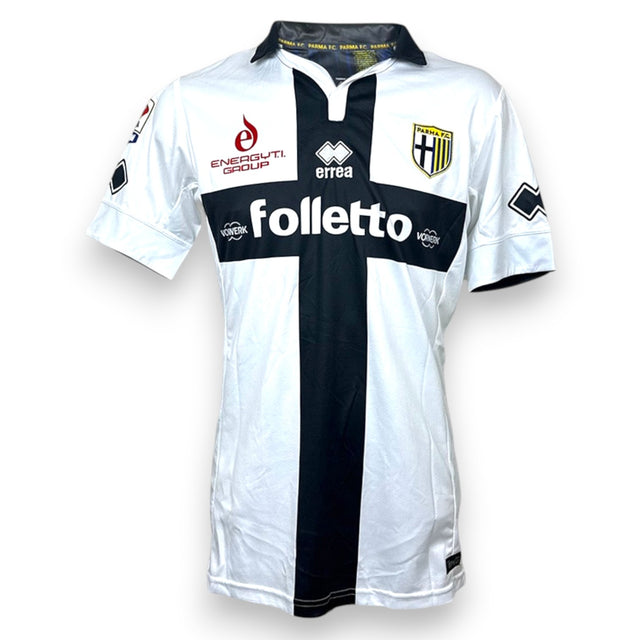 Fronte maglia Parma Home 2014-15 Store Erreà – sponsor Folletto Vorwerk – Energyti Group – stemma Parma FC – patch Serie A TIM