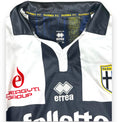 Dettaglio collo maglia Parma Home 2014-15 Store Erreà – taglia XL – nastro interno Parma FC oro – Established 1968