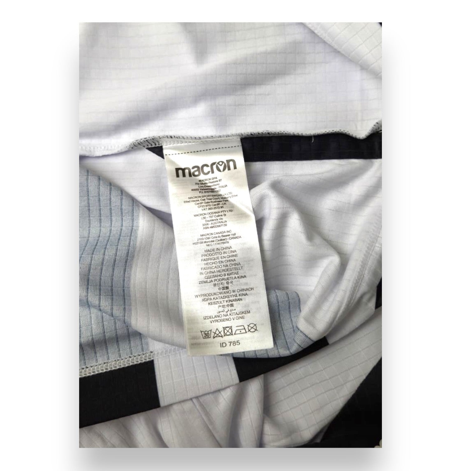 Etichetta interna maglia Udinese Home 2022-23 Player Issued Pafundi – Macron – Made in China – ID 785