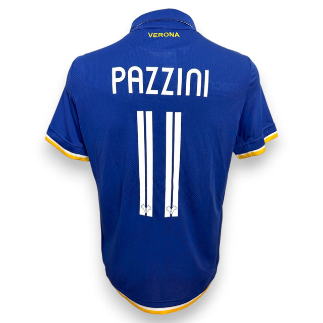 Retro maglia Hellas Verona Home 2018-19 Pazzini numero 11 – versione Store Macron – scritta Verona sotto il colletto