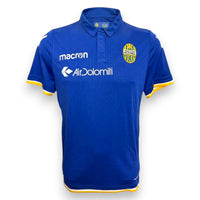 Maglia Hellas Verona Home 2018-19 Macron Air Dolomiti – colletto polo e profili gialloblù – Pazzini Store