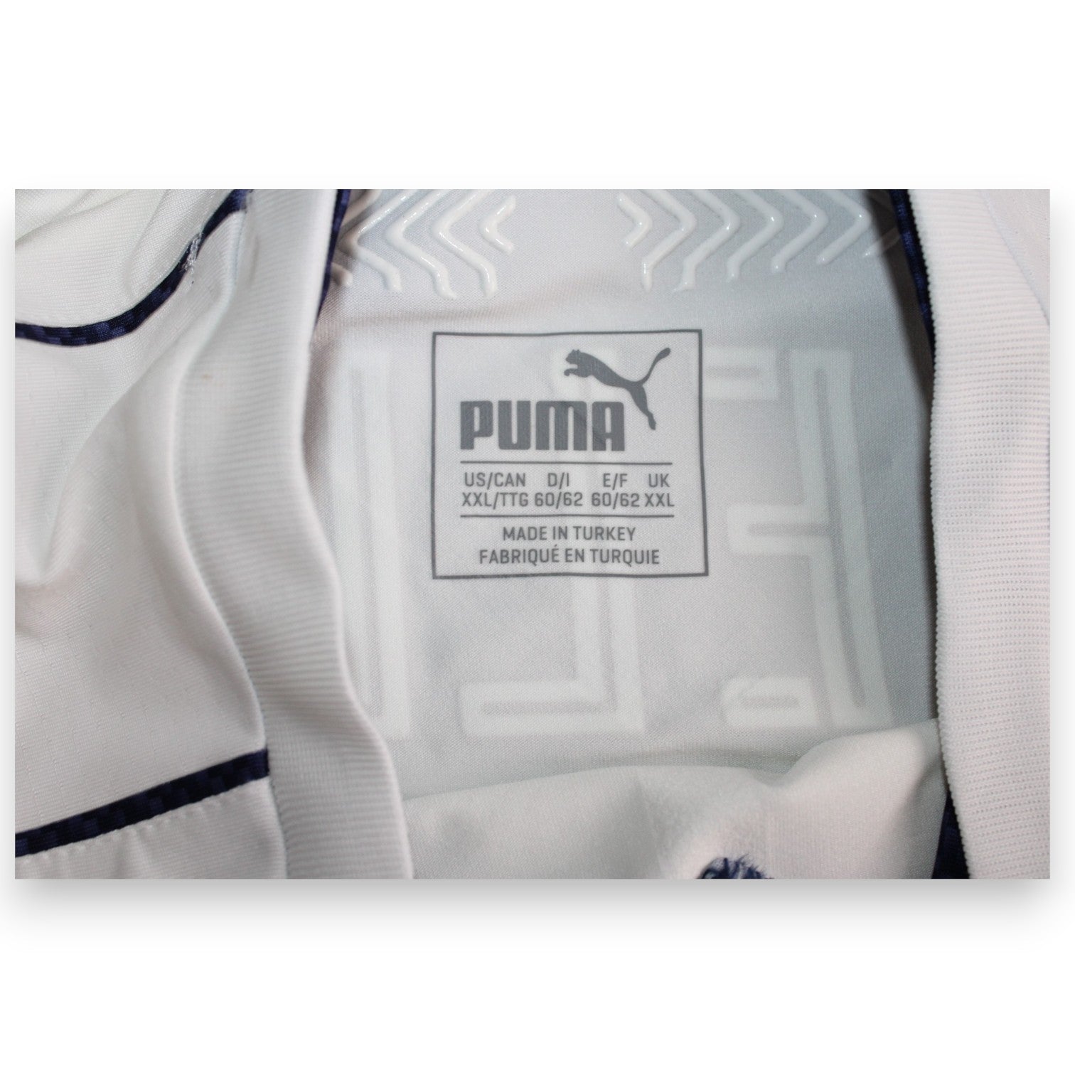 Etichetta taglia XXL Puma maglia Italia Away 2016 Player Issued – Graziano Pellè numero 9 – Made in Turkey