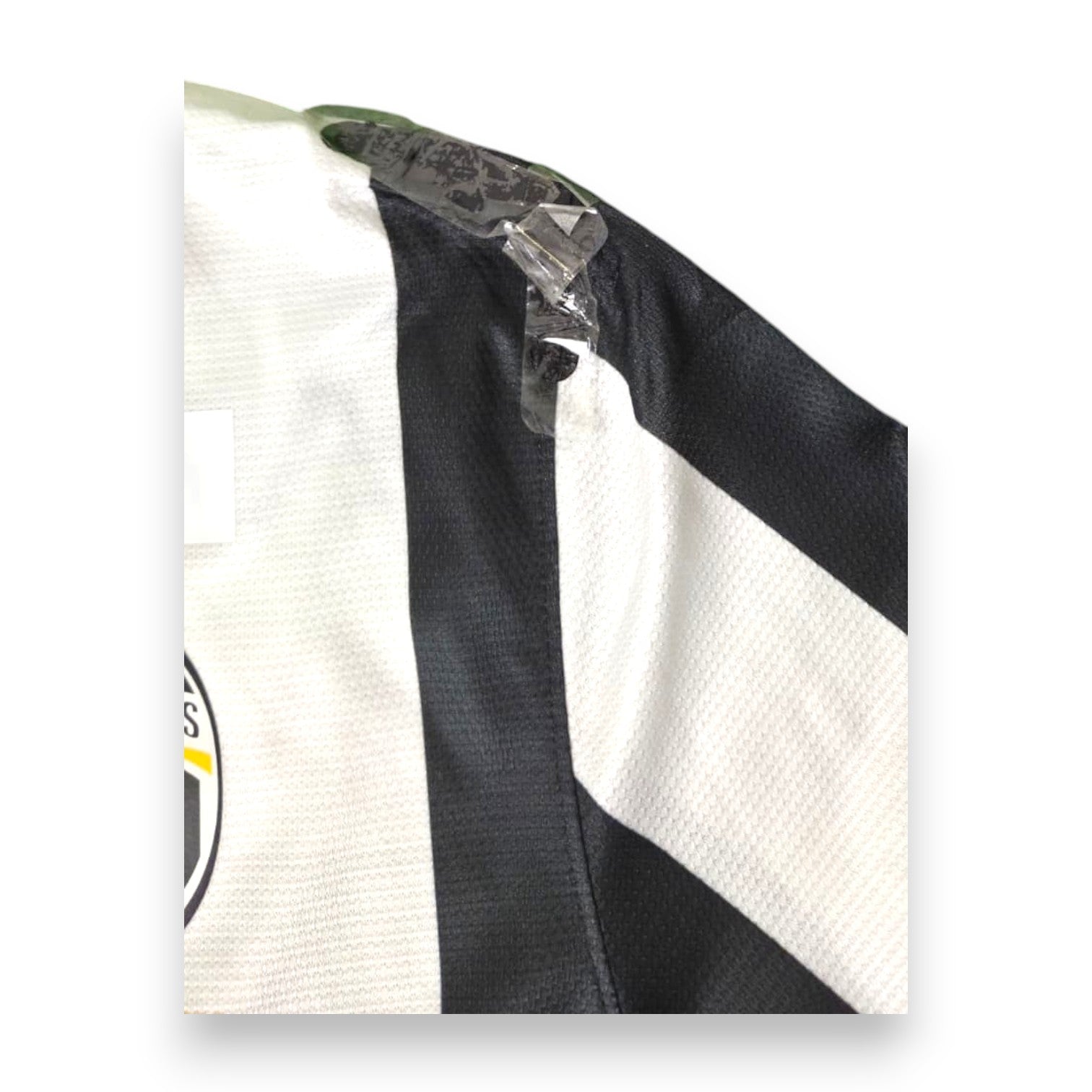 Dettaglio Swoosh Nike oro maglia Juventus Home 2014-15 Player Issued – finitura da gara professionale