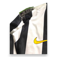 Dettaglio cartellino originale Nike maglia Juventus Home 2014-15 Player Issued Paul Pogba – mai indossata