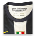 Dettaglio collo interno maglia Juventus Home 2014-15 Player Issued – citazione Giampiero Boniperti – taglia L G