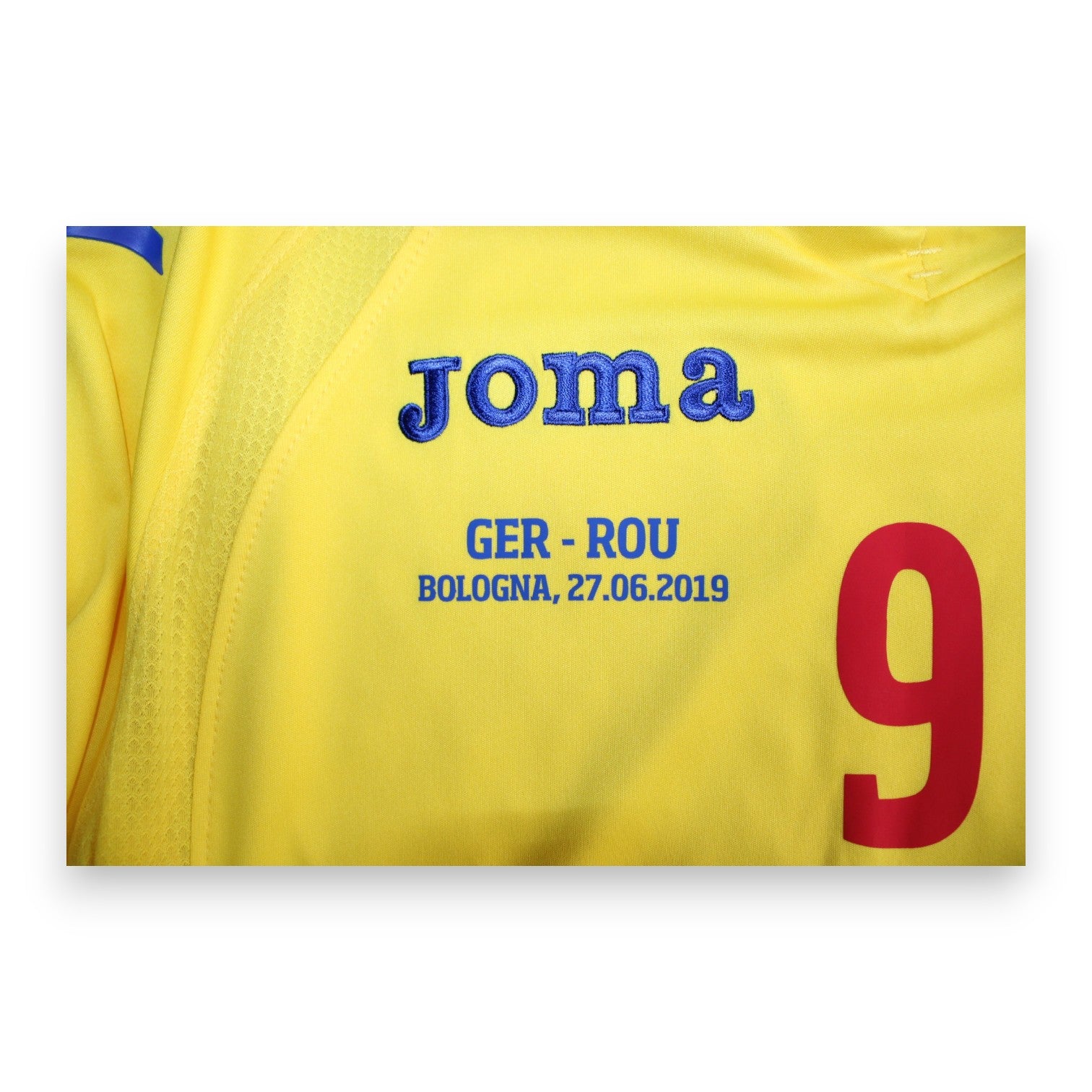 Dettaglio patch partita ricamata maglia Romania 2019 Match Issue – GER ROU Bologna 27.06.2019 – Semifinale UEFA European Under-21 Championship 2019