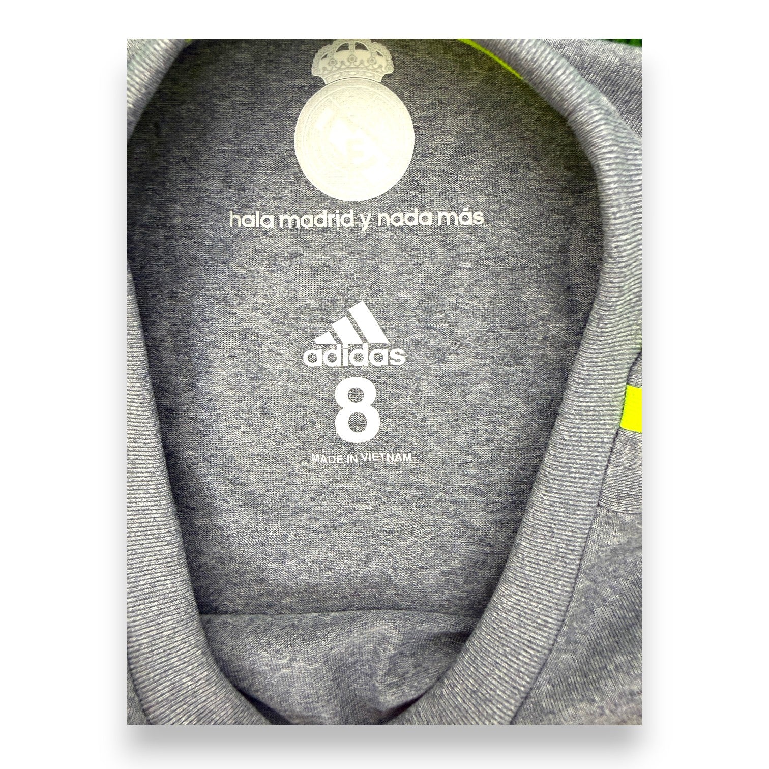 Collo interno Adidas Hala Madrid y Nada Más – maglia Real Madrid Away 2015-16