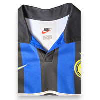 Colletto V polo nero maglia Inter Home 1998-99 Nike – swoosh dorato – taglia L Made in UK – Store Vintage originale