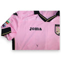 Dettaglio fronte maglia Palermo 2014-15 Joma Player Issued – logo Joma e scudo U.S. Città di Palermo