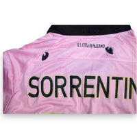 Dettaglio collo retro maglia Palermo 2014-15 Joma – scritta U.S. Città di Palermo – numero 70 Sorrentino