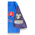 Patch mascotte Euro 2024 e UEFA Foundation for Children maglia Slovacchia Home 2023 Player Issued Suslov – manica destra