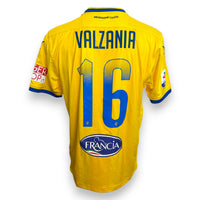 Maglia Frosinone Calcio Home 2018-19 Player Issued Luca Valzania numero 16 – Zeus – sponsor Francia – taglia L – Serie A