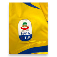 Patch ufficiale Serie A TIM 2018-2019 maglia Frosinone Calcio Home Player Issued Zeus – Luca Valzania numero 16