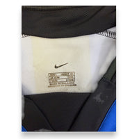 Etichetta interna Nike SIZE L HEIGHT 183 made in Bulgaria – maglia Inter vintage 2001-02 Vieri N.32