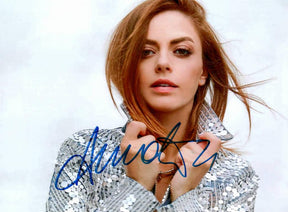 Fotografia autografata Annalisa cantante – ritratto fashion 20,3x15,1 cm – autografo originale pennarello blu – LOA MTM inclusa