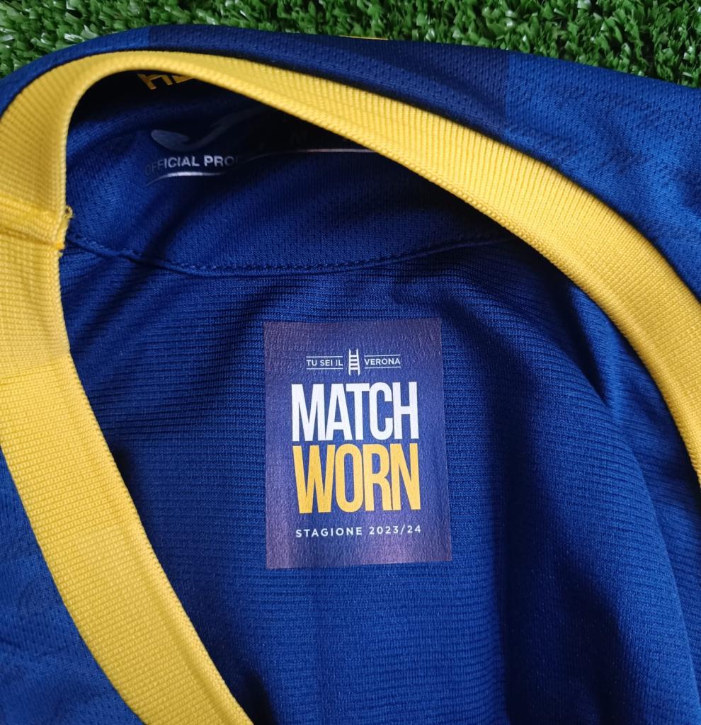 Etichetta ufficiale Match Worn Stagione 2023-24 maglia Hellas Verona – Reda Belahyane N.6
