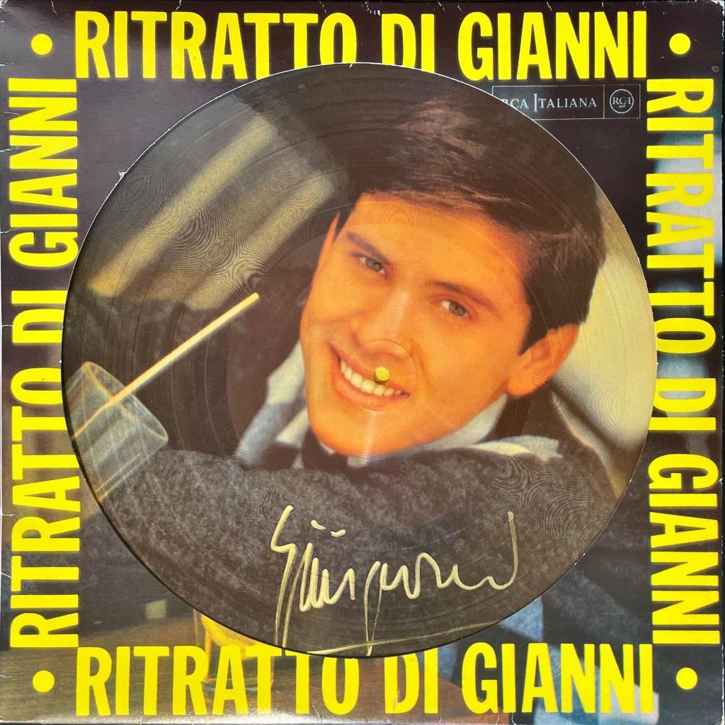 Picture Disc autografato Gianni Morandi – Ritratto di Gianni RCA Italiana – custodia originale con autografo pennarello oro – condizioni Excellent – COA Associazione Autografia incluso