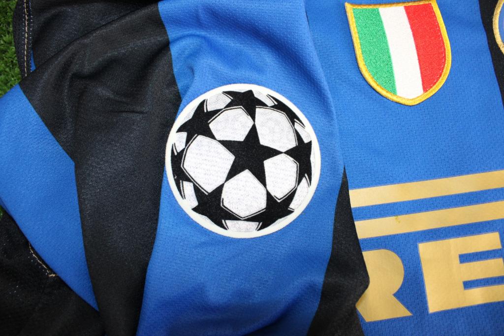 Dettaglio patch UEFA Champions League e Scudetto maglia Inter Home 2008-09 – Nike Player Issued – stagione 2008-09