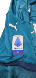 Dettaglio badge Serie A TIM 2020-2021 maglia AC Milan Third Player Issued – Puma – Diego Laxalt N.93