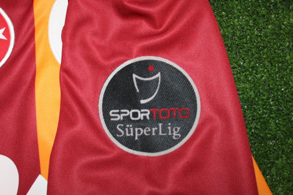 Dettaglio patch Spor Toto Süper Lig maglia Galatasaray Player Issued 2014-15 – Nike Dri-Fit originale