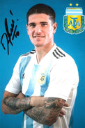Cartolina autografata Rodrigo De Paul Argentina – ritratto ufficiale AFA maglia adidas Albiceleste – autografo originale pennarello blu – condizioni Excellent